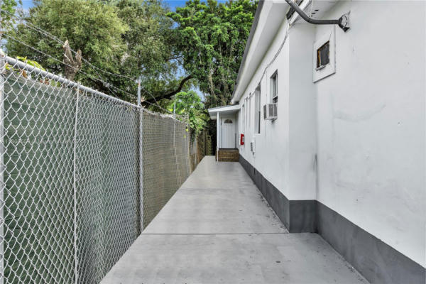 1648 NW 33RD ST, MIAMI, FL 33142, photo 4 of 33