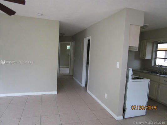 3040 NW 10TH CT, FORT LAUDERDALE, FL 33311, photo 3 of 8