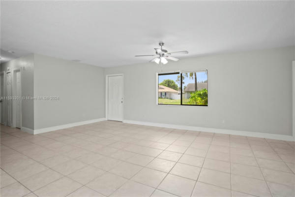 468 SW MOLLOY ST, PORT ST. LUCIE, FL 34984, photo 3 of 14