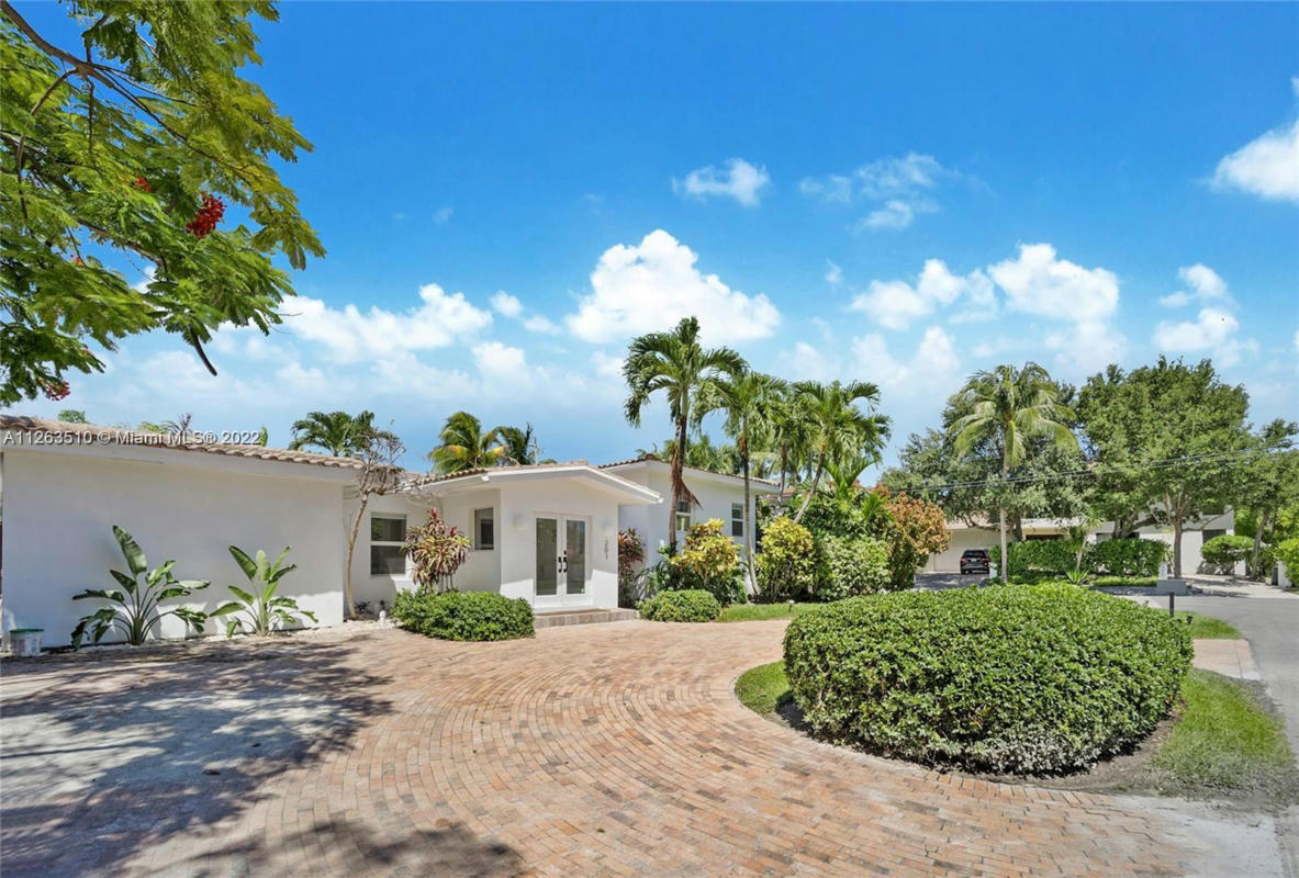 201 GREENWOOD DR, KEY BISCAYNE, FL 33149, photo 1 of 24