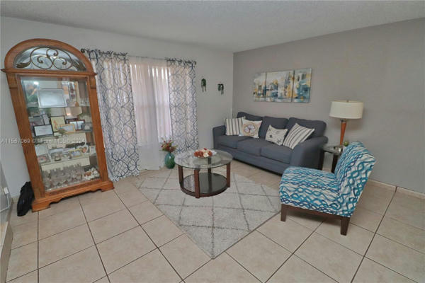 1450 NW 112TH TER # 1450, PEMBROKE PINES, FL 33026, photo 3 of 32