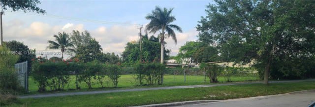 14315 SW 272ND ST, HOMESTEAD, FL 33032, photo 4 of 4