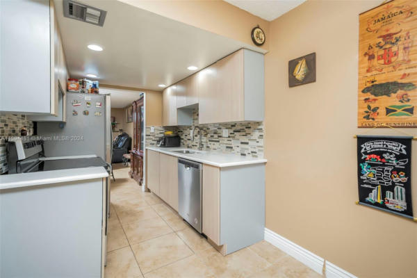 3141 NW 47TH TER APT 232, LAUDERDALE LAKES, FL 33319, photo 4 of 21