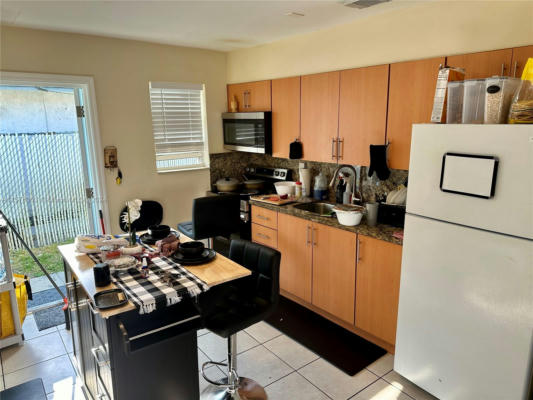 2720 NW 15TH ST, FORT LAUDERDALE, FL 33311, photo 4 of 17