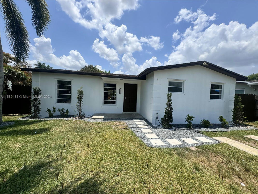 426 NW 7TH AVE, HOMESTEAD, FL 33030, photo 1 of 13