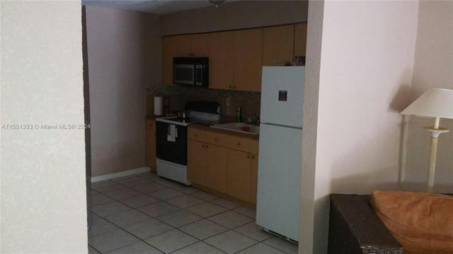2120 NW 27TH ST # EAST, OAKLAND PARK, FL 33311, photo 4 of 9