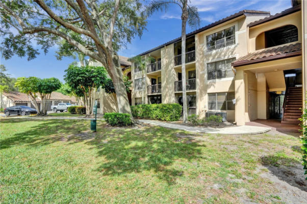 4401 W MCNAB RD APT 20, POMPANO BEACH, FL 33069, photo 4 of 45