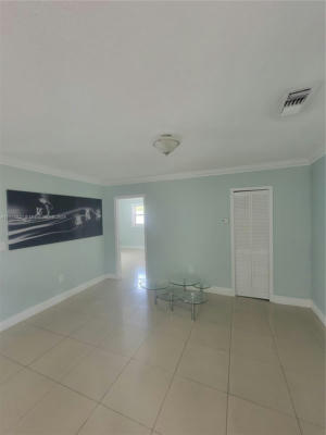 25 E 53RD TER, HIALEAH, FL 33013, photo 3 of 7