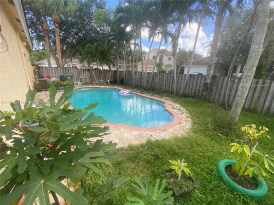 1924 NW 99TH AVE, PEMBROKE PINES, FL 33024, photo 4 of 27