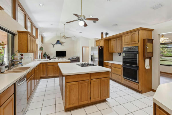 16860 SW 274TH ST, HOMESTEAD, FL 33031, photo 4 of 59
