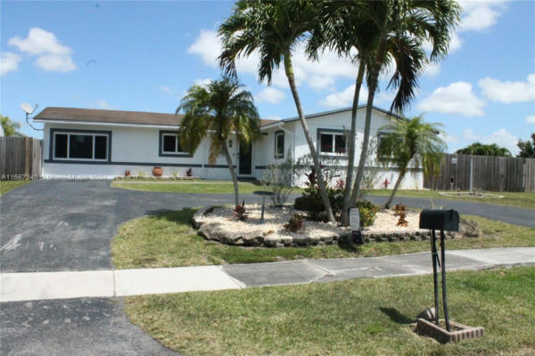 27665 SW 163RD AVE, HOMESTEAD, FL 33031, photo 4 of 31